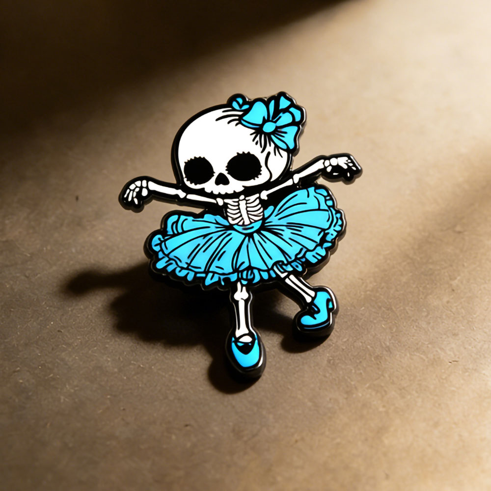 Embroidery Gothic - Schattige gotische blauwe skelet ballerina emaille