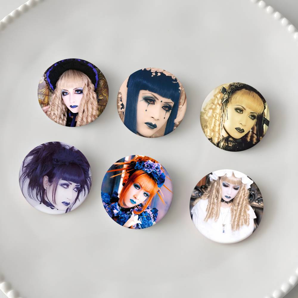 Mana Sama Gothic Rock Esthetis - Embroidery Gothic recensie en prijs