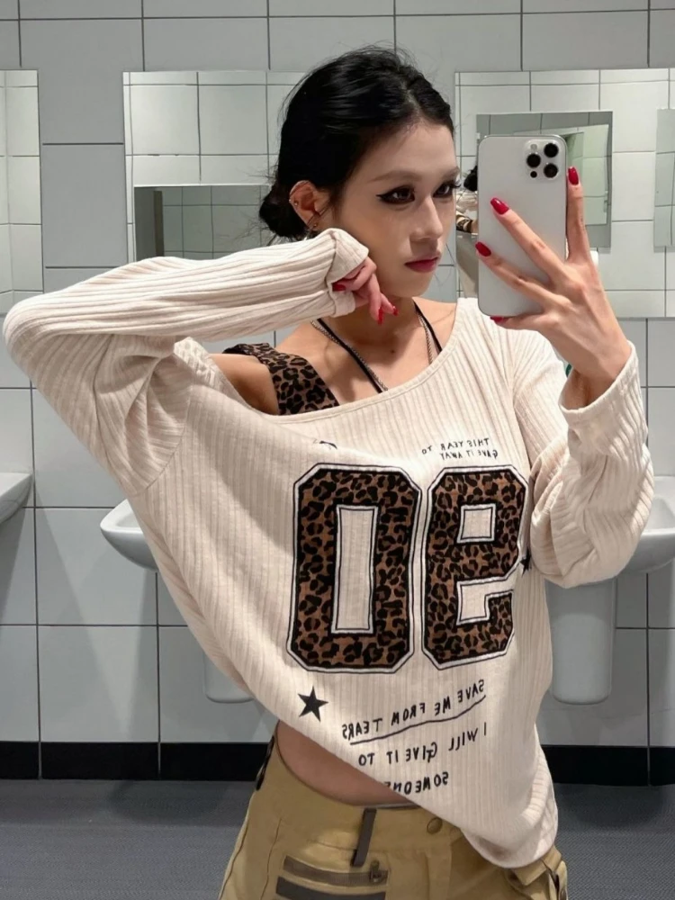 Y2K patchwork T-shirt met luip - Embroidery A recensie en prijs