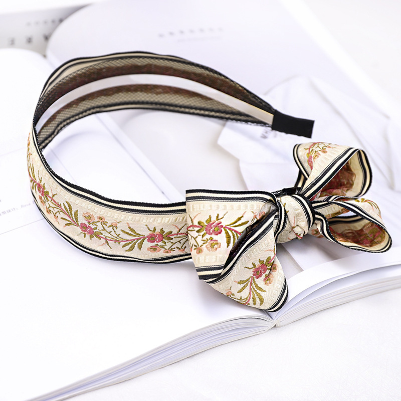 Prachtige retro etnische bedru - Embroidery Knot recensie en prijs