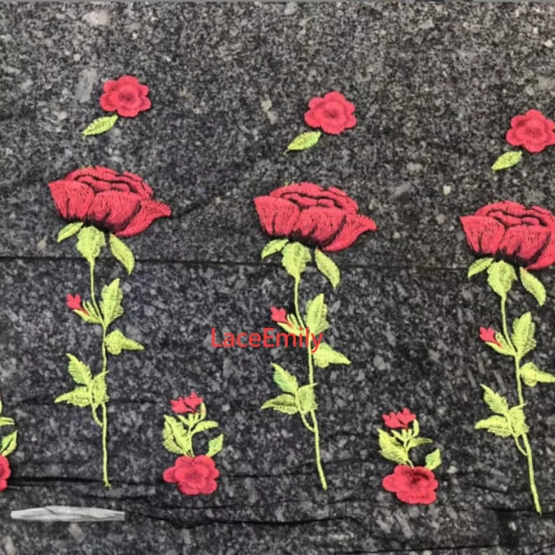 Rode Roos Kant Stof bloem bord - Embroidery Roses recensie en prijs