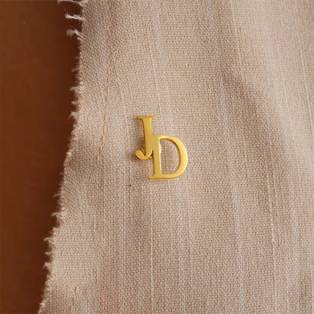 Aangepaste initiële broches vo - Embroidery Names recensie en prijs